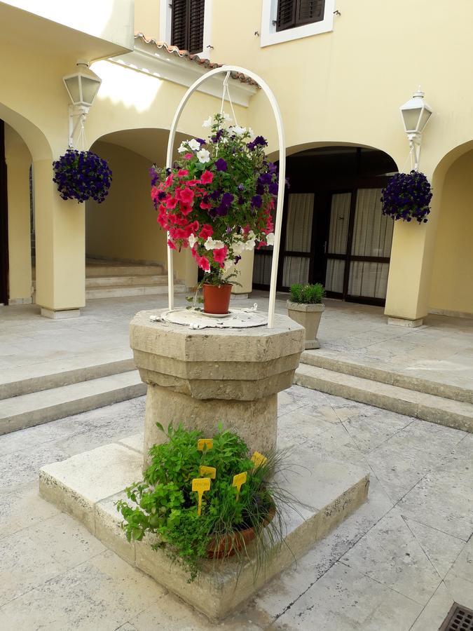 מאלינסקה Apartments And Rooms Haludovo - Ribarsko Selo מראה חיצוני תמונה