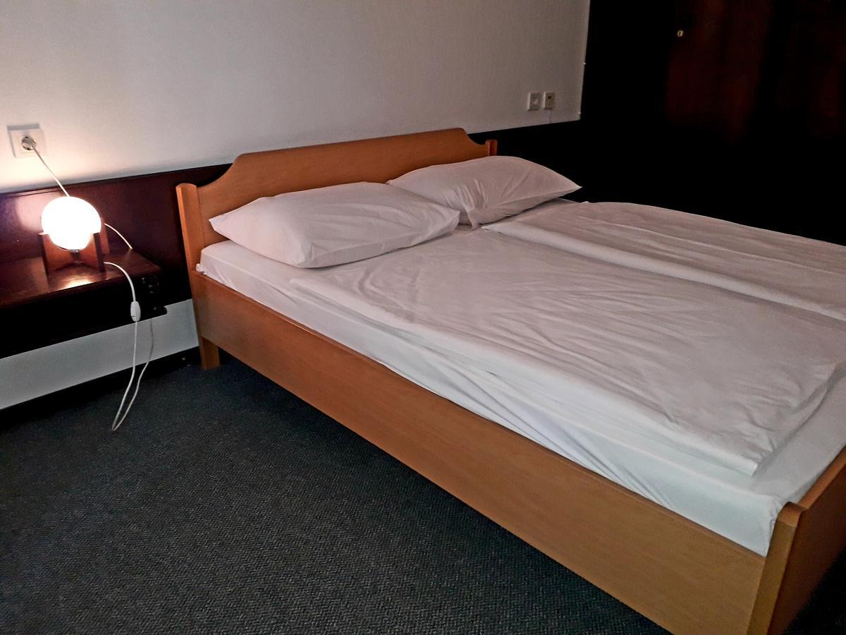 מאלינסקה Apartments And Rooms Haludovo - Ribarsko Selo מראה חיצוני תמונה