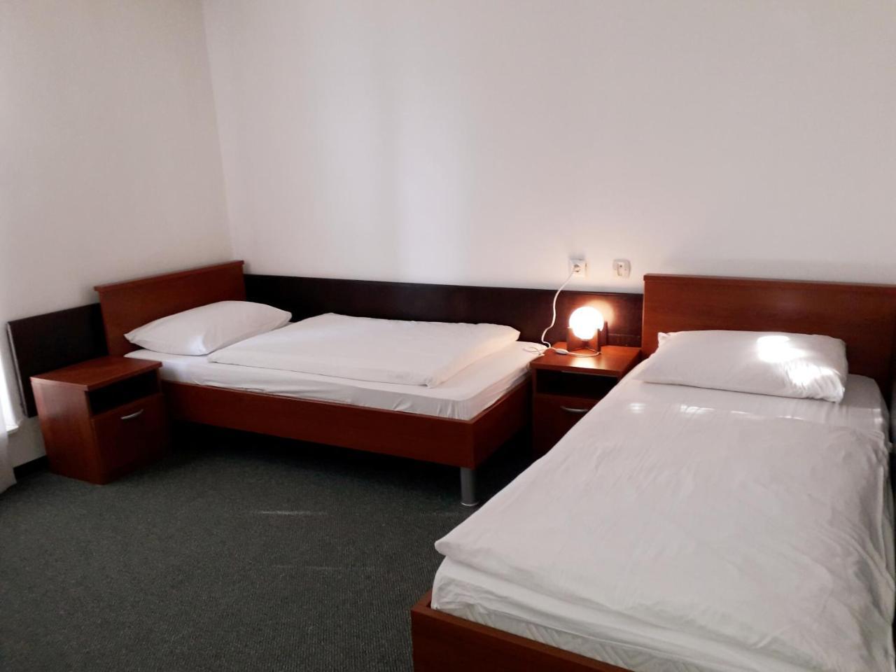 מאלינסקה Apartments And Rooms Haludovo - Ribarsko Selo מראה חיצוני תמונה